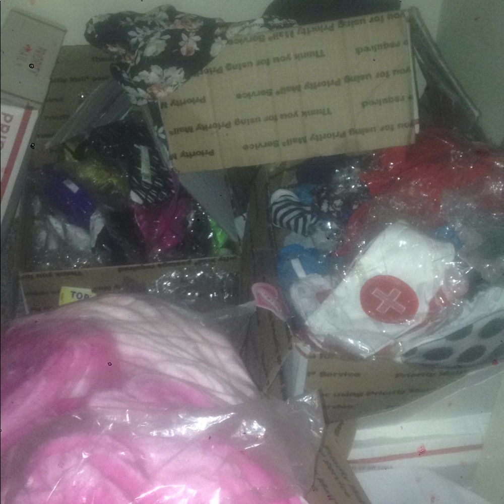 Mystery bundle - Picture 2 of 2
